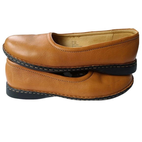 Land's End Leather Tan Slip On Flat Shoes Size 8.5 - Picture 2 of 10